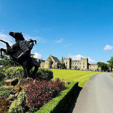 Sneaton Castle Whitby Exterior foto