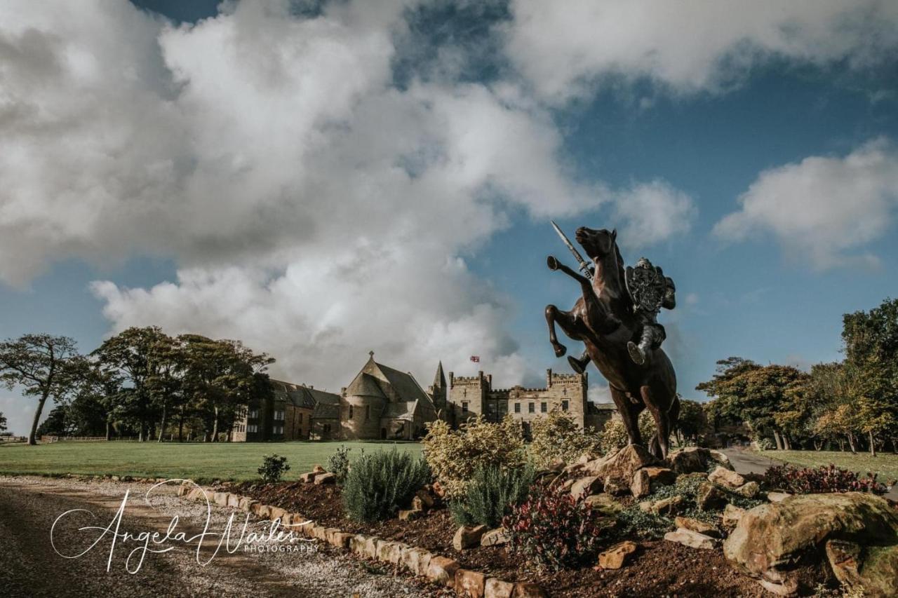 Sneaton Castle Whitby Exterior foto